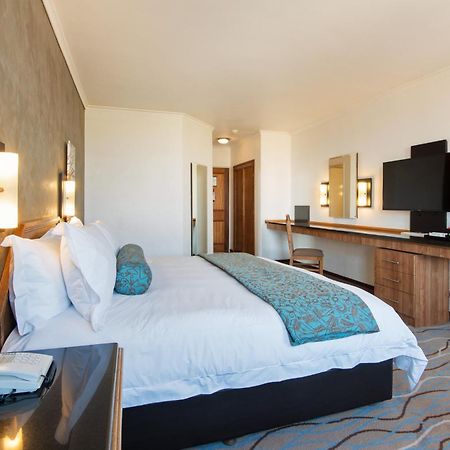 The Centurion Hotel Екстериор снимка