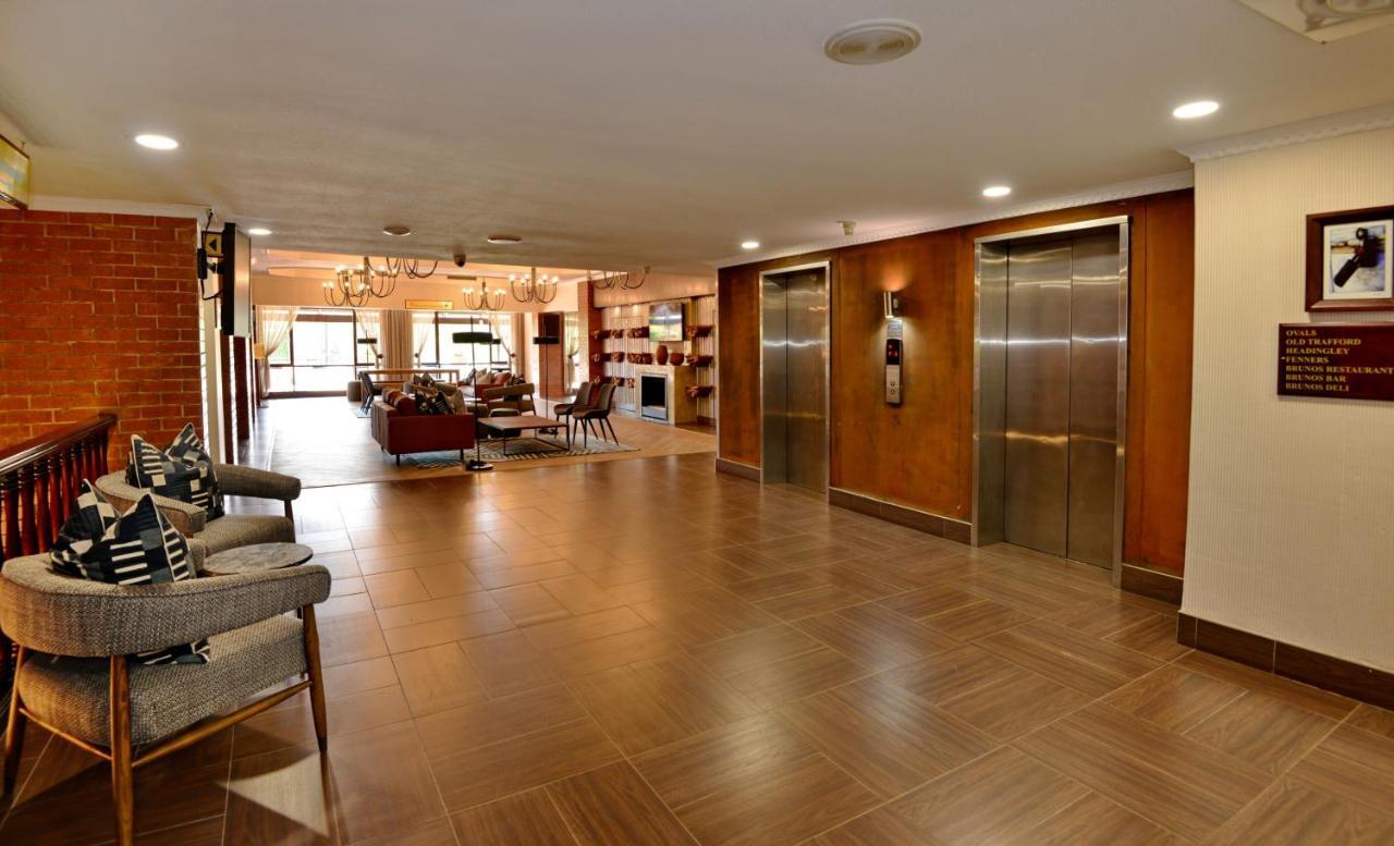 The Centurion Hotel Екстериор снимка