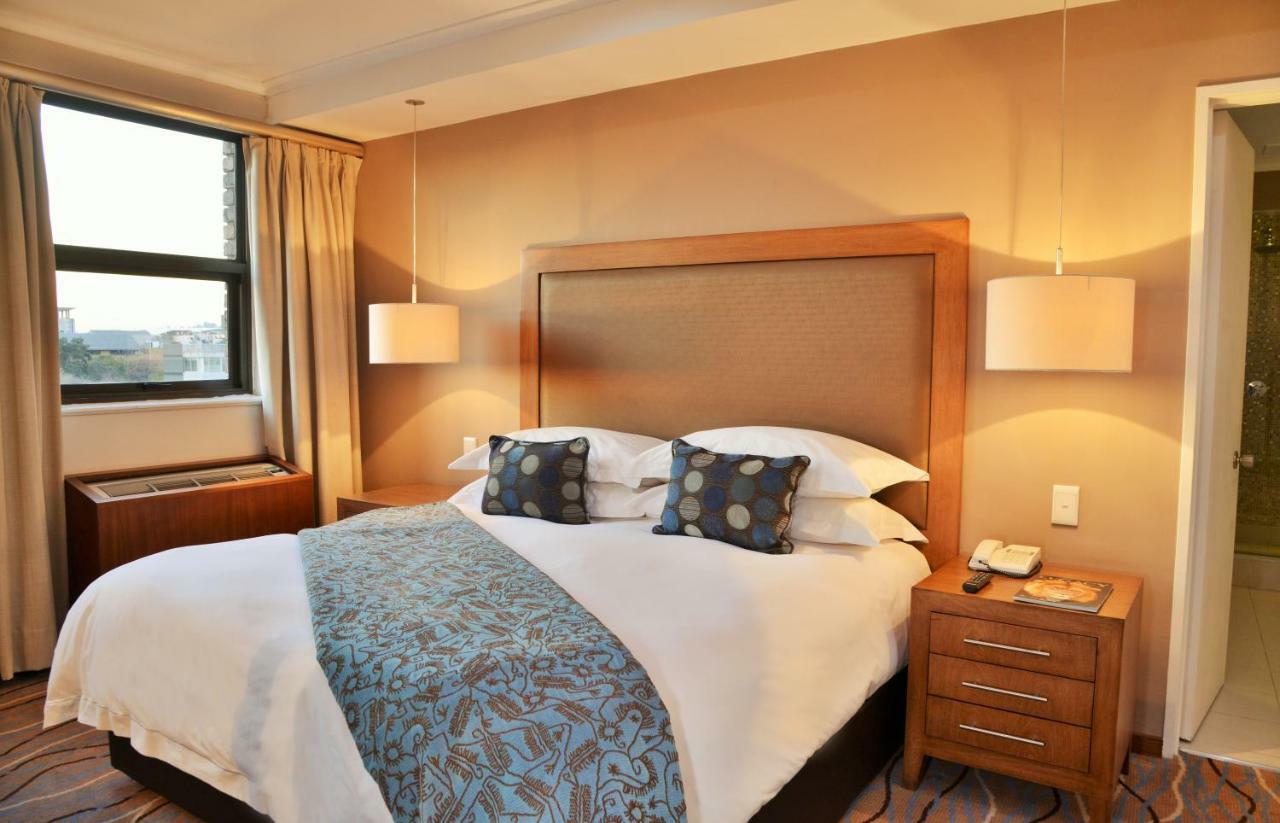 The Centurion Hotel Екстериор снимка